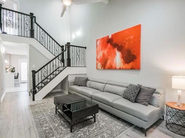 11643 Village Place Dr #194, Houston, TX 77077