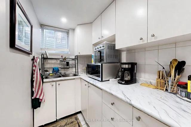 Additional image 38 of 656 Esprit Cres