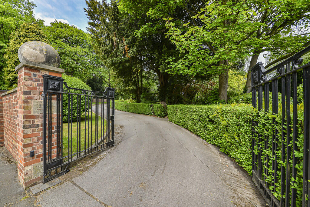 Additional image 46 of Woodbourne Road, Harborne