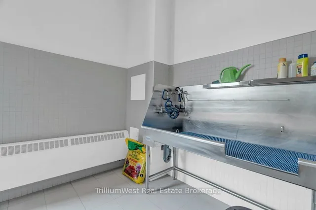 Additional image 27 of 1050 Main St Unit 1004