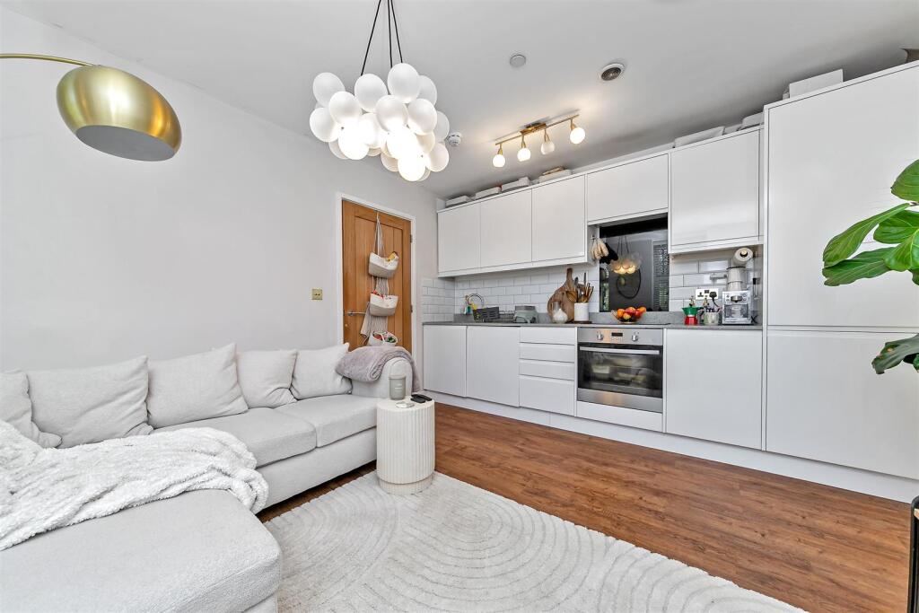 Additional image 8 of Porters Wood, St. Albans