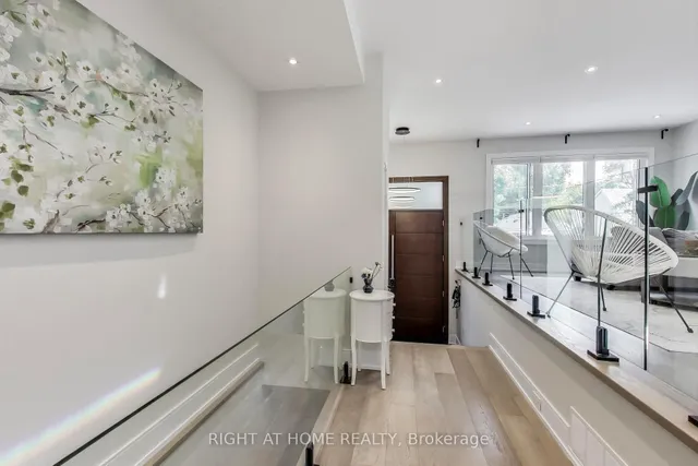 Additional image 4 of 378 CEDARVALE Ave