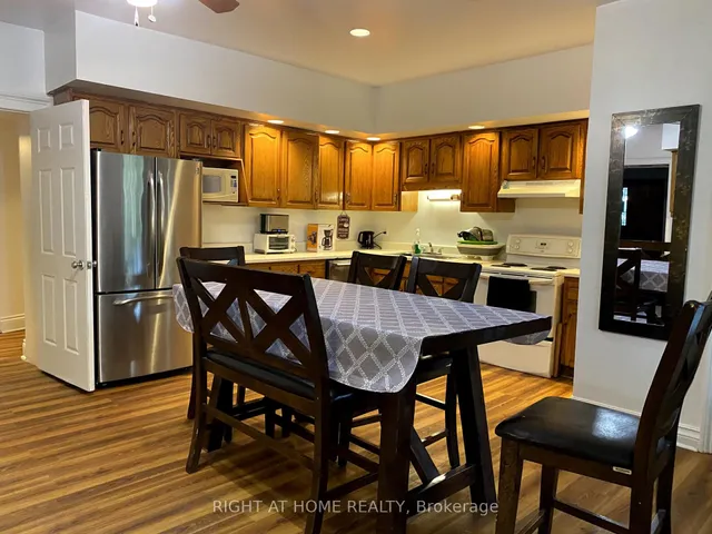 Additional image 8 of 545 Dundas St