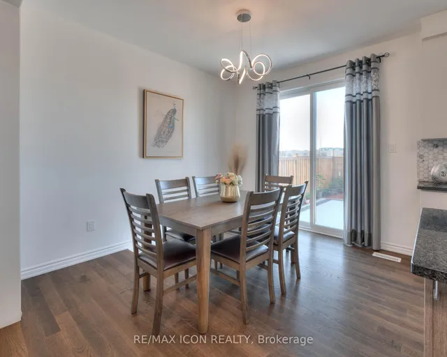 Additional image 20 of 22 Saxony St