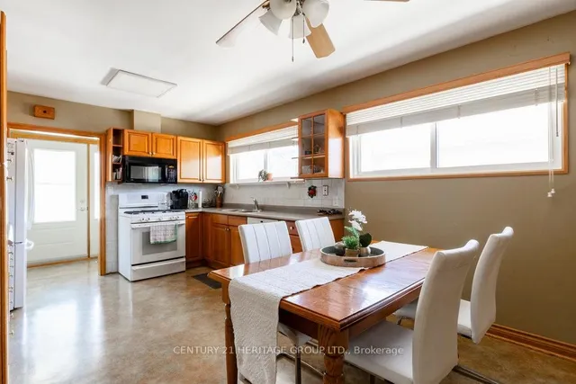 Additional image 15 of 57 Burfield Ave