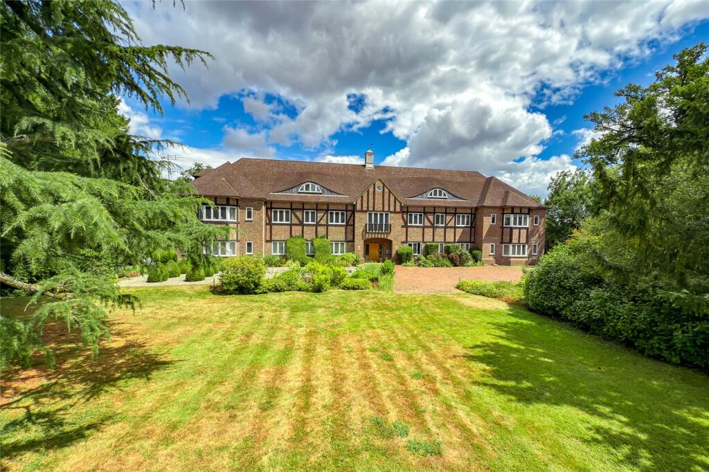 Highfield Lane, Tyttenhanger, St. Albans, Hertfordshire, AL4