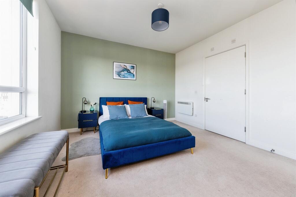 Additional image 11 of Town Centre, Hatfield