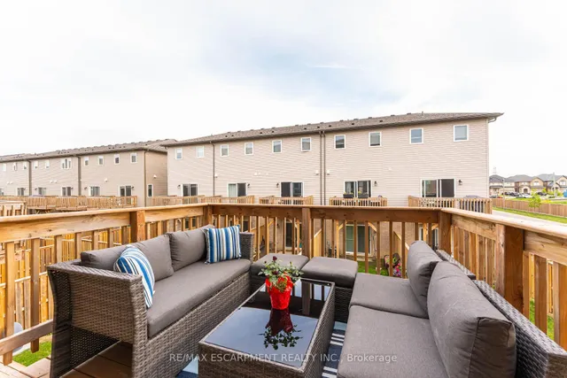 Additional image 20 of 52 AQUARIUS Cres