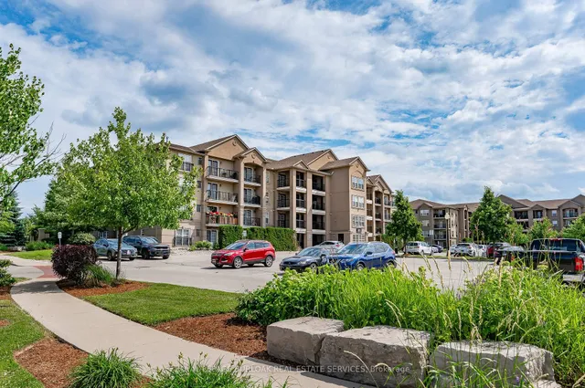 Additional image 33 of 1370 Main St Unit 409