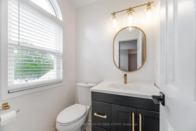 Additional image 21 of 56 Valonia Dr