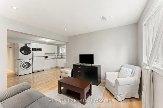 Additional image 37 of 56 Steepleridge St