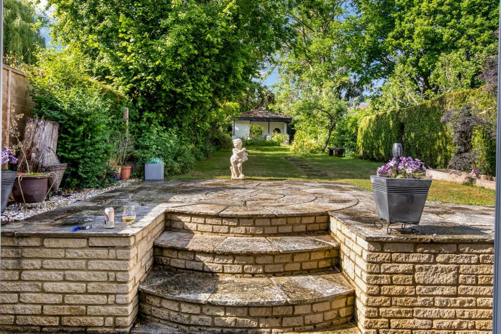 Additional image 13 of The Grove, Brookmans Park