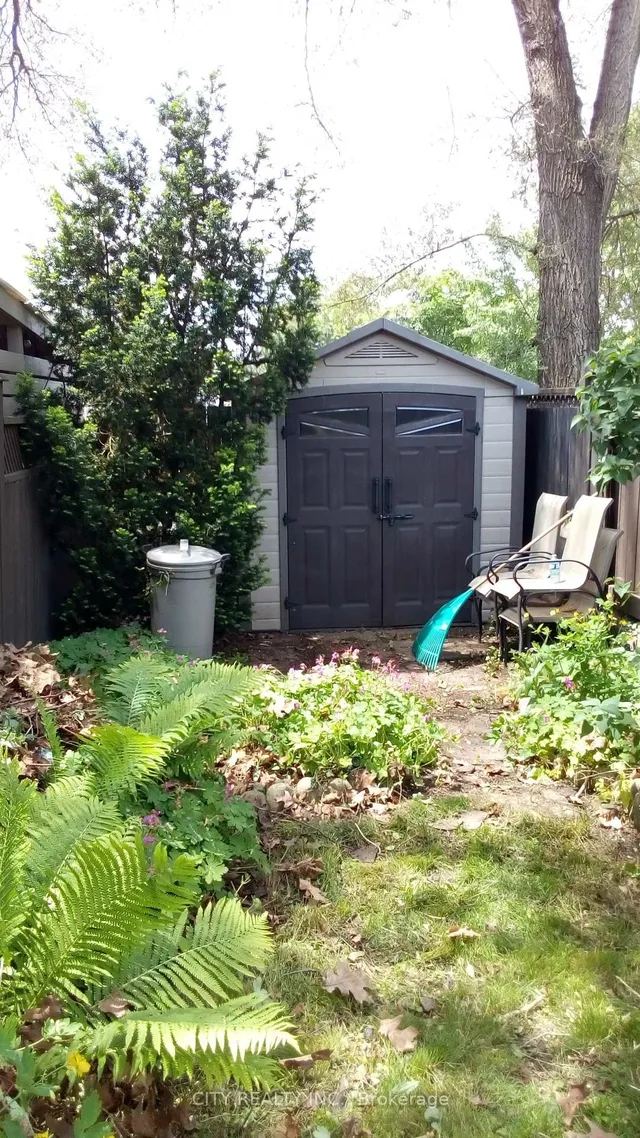 Additional image 6 of 54 Grandville Ave