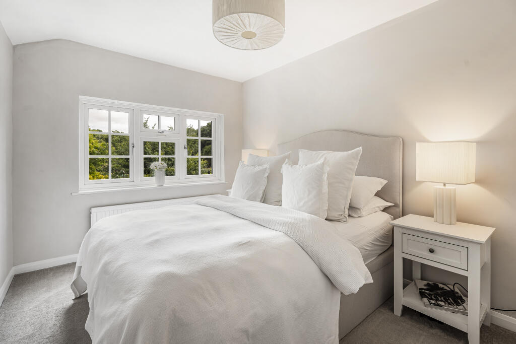 Additional image 12 of Pottersheath Road, Welwyn, Hertfordshire, AL6