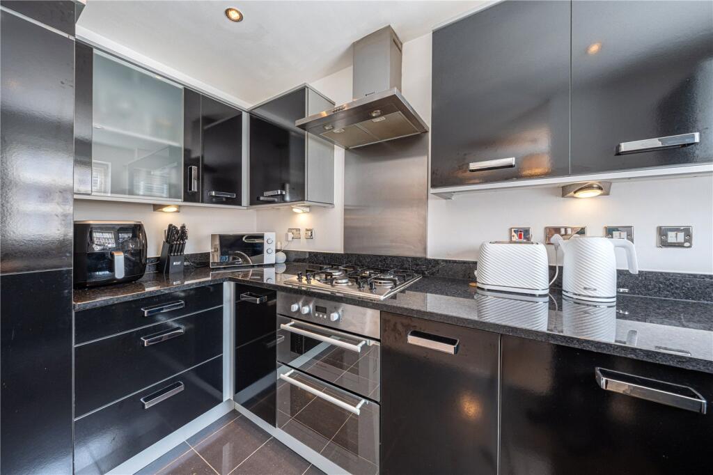 Additional image 9 of Horseshoe Crescent, Birmingham, West Midlands, B43