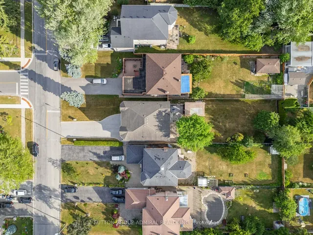 Additional image 35 of 54 Cedar Brae Blvd