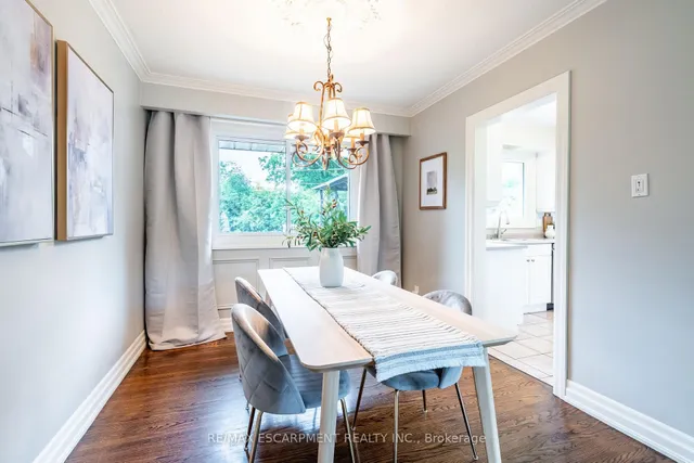 Additional image 8 of 5195 Cedarbook Cres