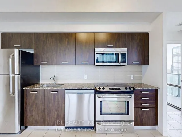 Additional image 21 of 832 Bay St Unit 2208