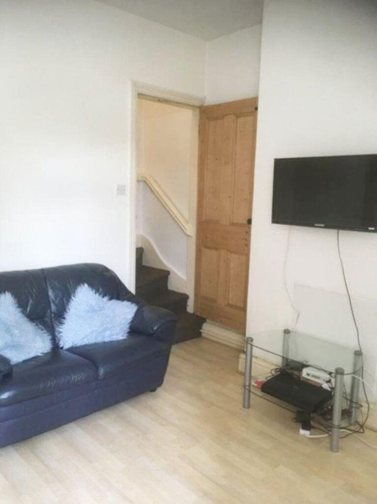 Additional image 7 of Harold Road, Edgbaston, B16 - 8-8 Viewings