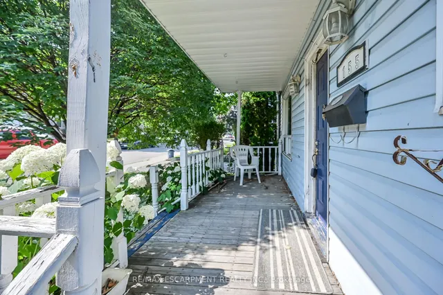 Additional image 4 of 155 Selkirk Ave