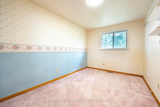 Additional image 18 of 28 Invergordon Ave