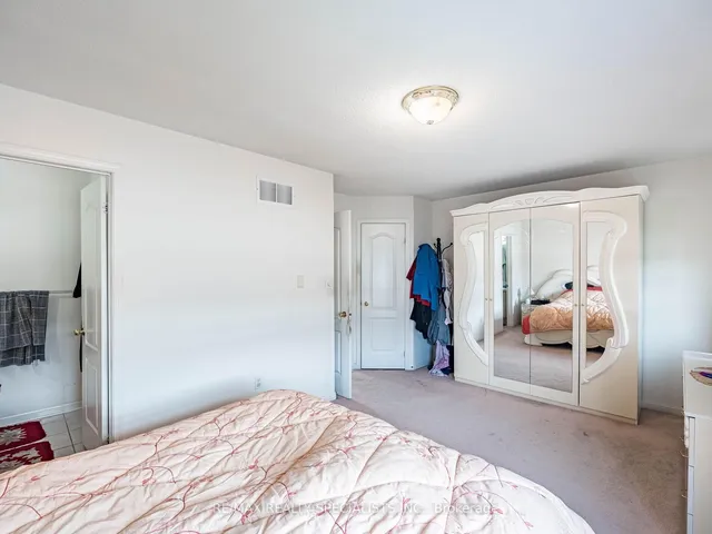 Additional image 21 of 5980 Whitehorn Ave Unit 117