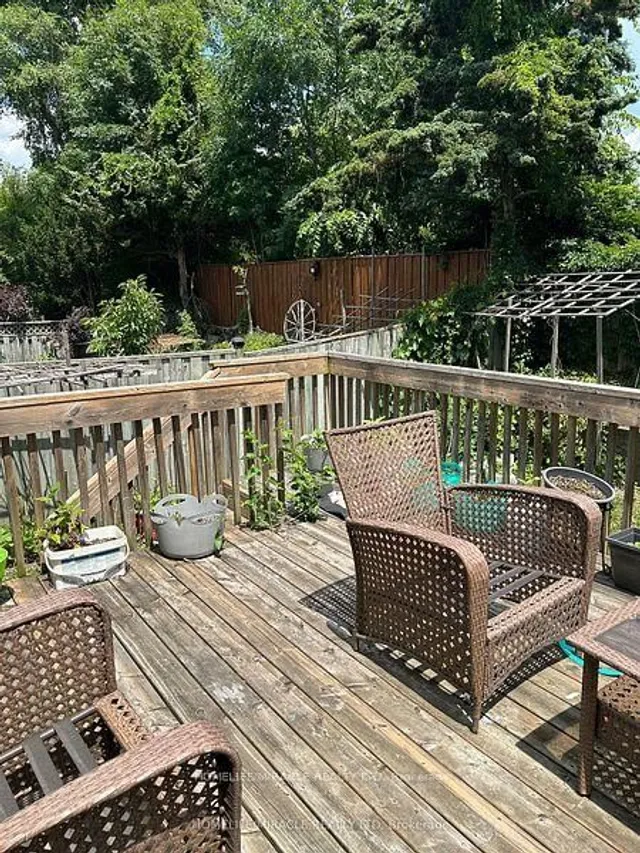 Additional image 18 of 17 Montvale Dr