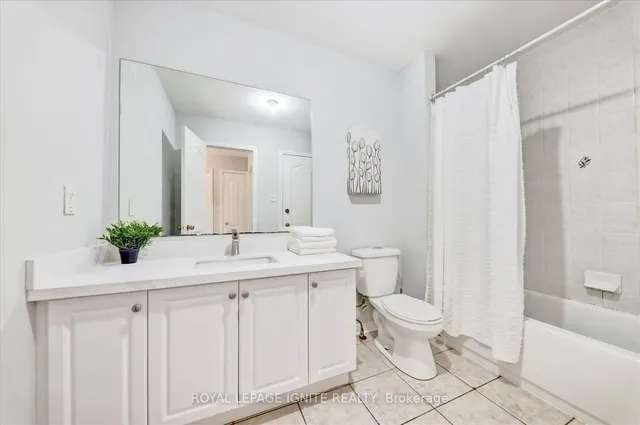 Additional image 14 of 14 Nostalgia Crt