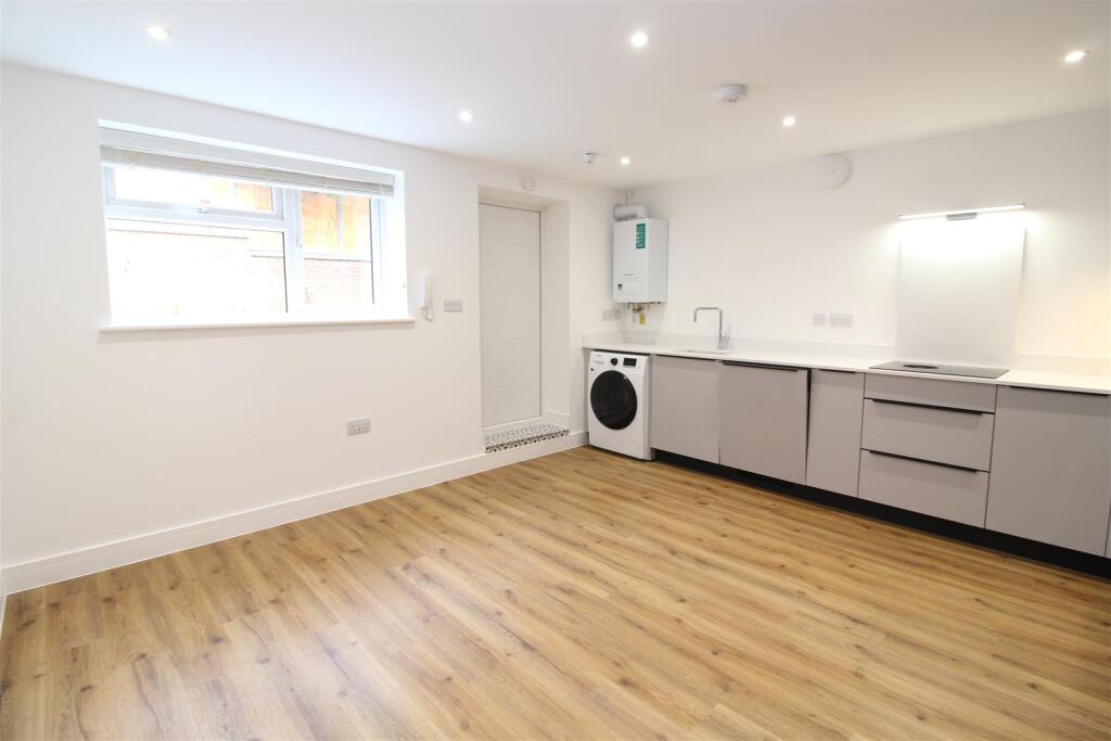 Additional image 2 of London Road, St. Albans