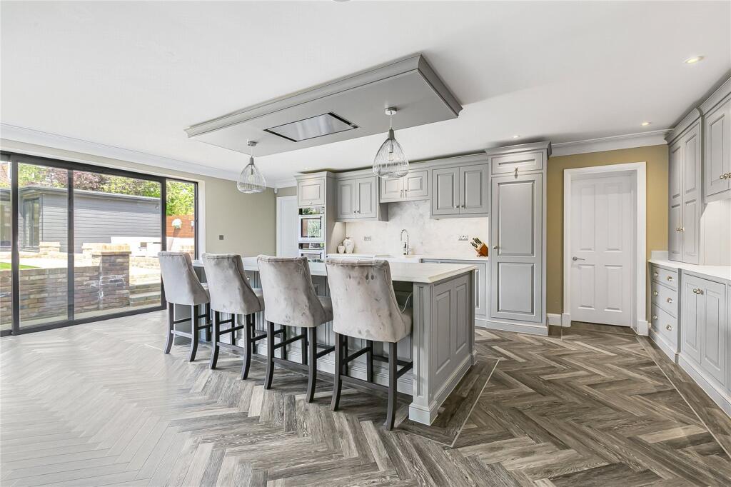 Additional image 7 of The Grove, Brookmans Park, Hertfordshire, AL9