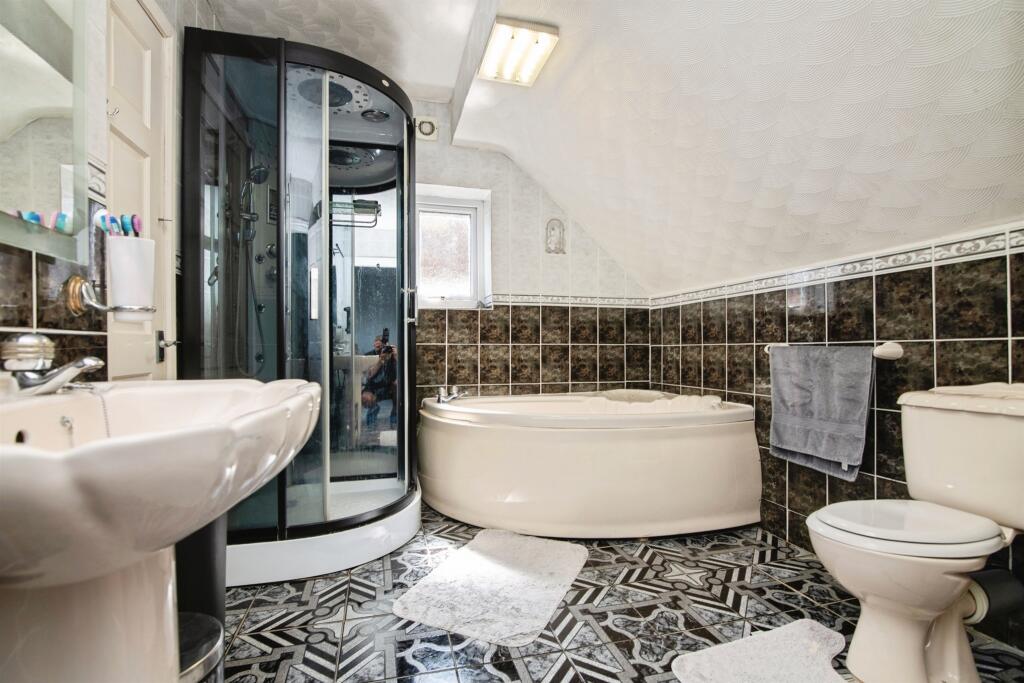 Additional image 16 of Pear Tree Drive, Birmingham