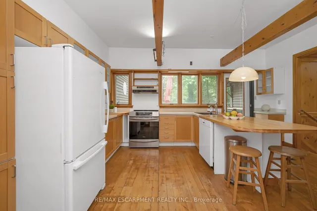 Additional image 14 of 47 Cross St