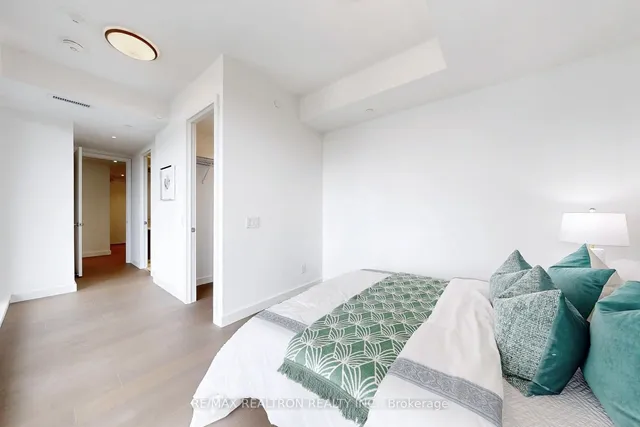 Additional image 16 of 81 Wellesley St Unit 2001