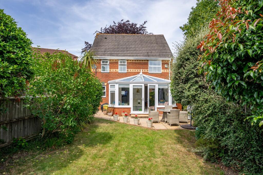 Additional image 20 of Grafton Close, St. Albans, Hertfordshire, AL4