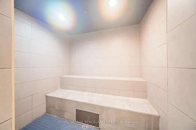 房产图片 28 - 多伦多李中心道1号 1905单元