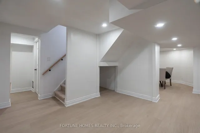 Additional image 43 of 31 Ortona Dr