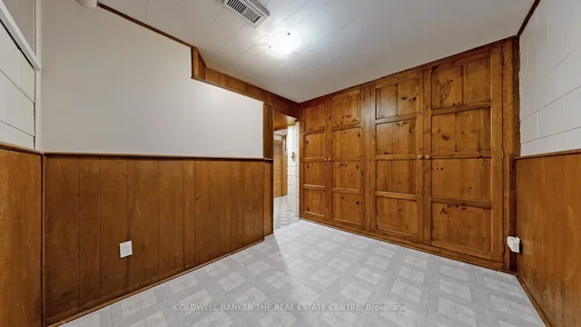 Additional image 21 of 947 Saint Clarens Ave