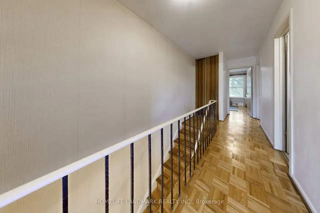 Additional image 21 of 32 L'amoreaux Dr