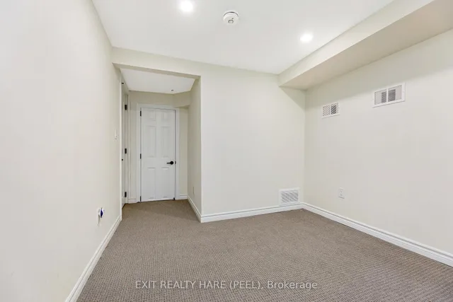 Additional image 15 of 4 Moore Cres