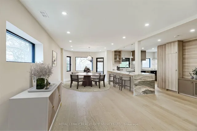 Additional image 20 of 324 Riverside Dr