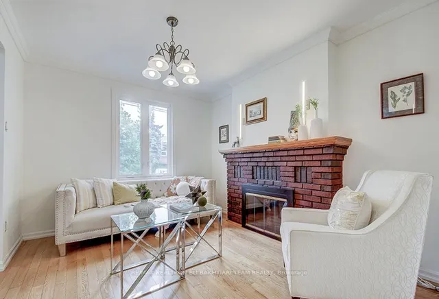 Additional image 27 of 29 Roseland Dr