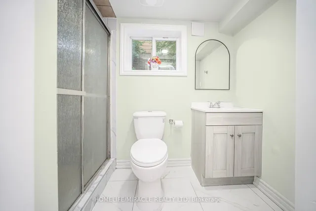 Additional image 39 of 3777 Woodruff Cres