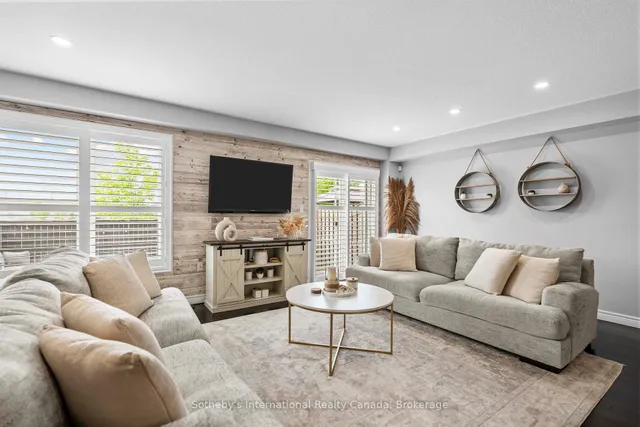 房产图片 11 - 356 Pinehill Dr