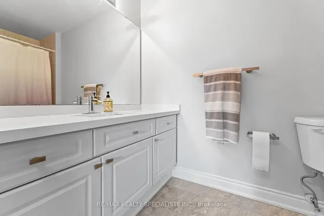 Additional image 35 of 60 Sunny Meadow Blvd