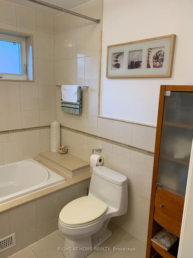 Additional image 13 of 66 Dewlane Dr