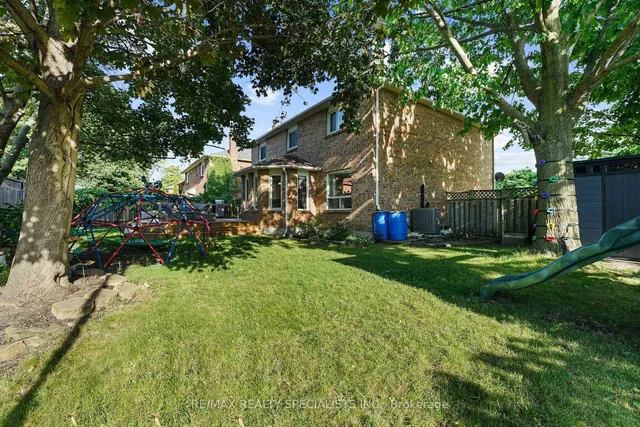 Additional image 27 of 38 Norfolk Ave