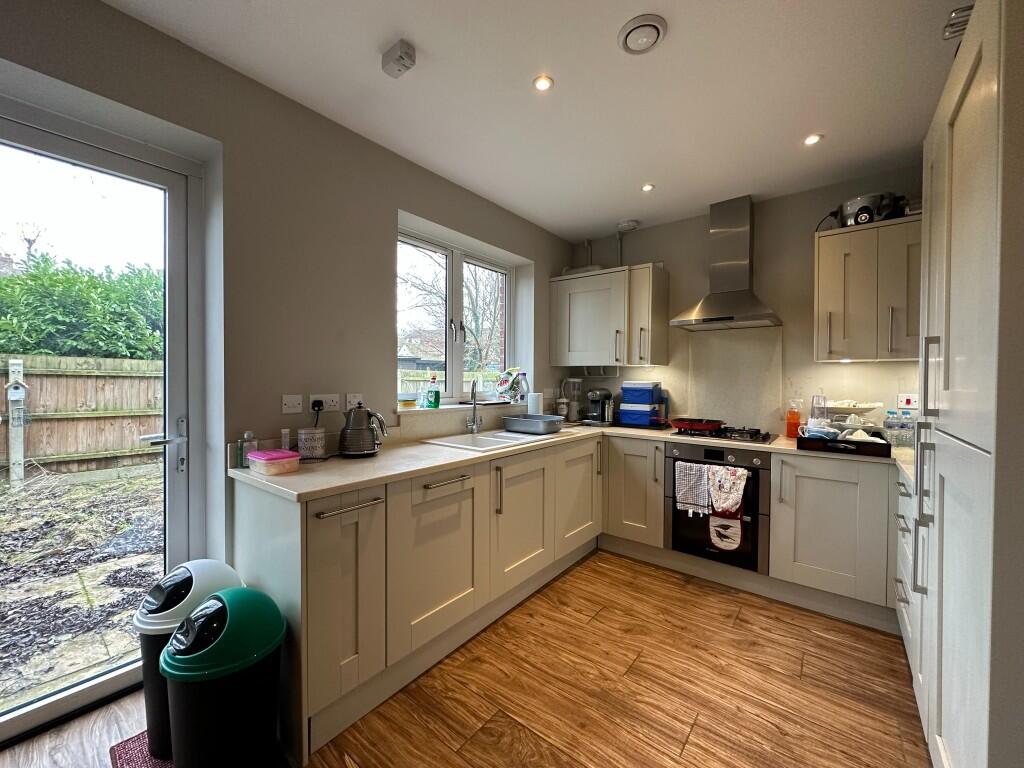 Additional image 22 of Green Close, AL9