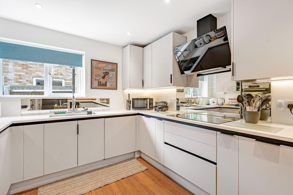 Additional image 27 of Sandpit Lane, St Albans, AL4