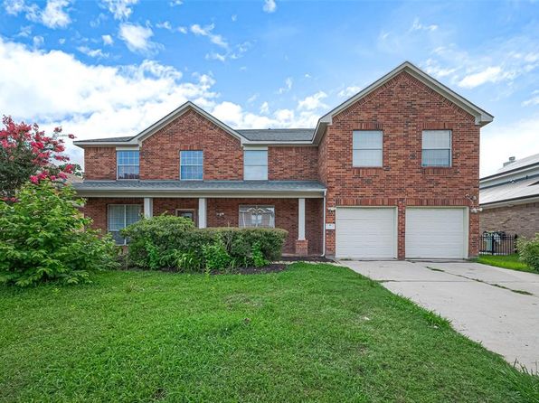 11107 Camino Oaks Dr, Houston, TX 77064