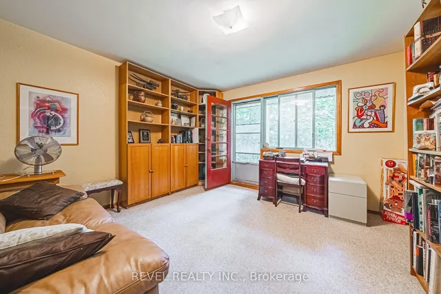 Additional image 23 of 2156 Lower Base Line